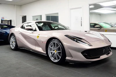 Vintage Rose Lucido Ferrari 812 GTS 8813 4971 A3a6 400x avatar with Pink PFPs style
